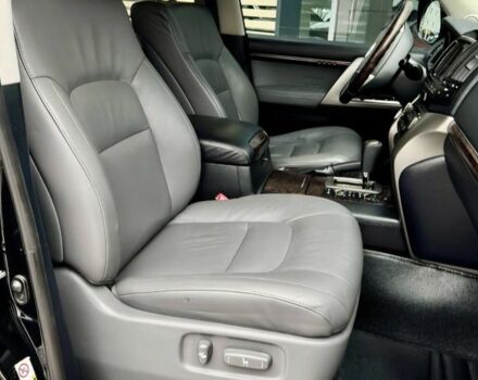 Черный Тойота Ленд Крузер 200, объемом двигателя 4.5 л и пробегом 320 тыс. км за 23500 $, фото 14 на Automoto.ua