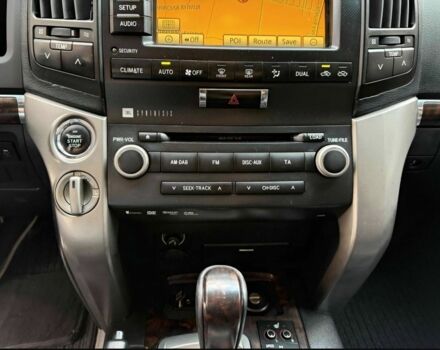 Черный Тойота Ленд Крузер 200, объемом двигателя 4.5 л и пробегом 320 тыс. км за 23500 $, фото 11 на Automoto.ua