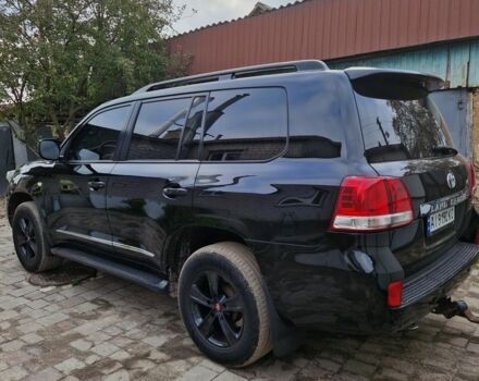 Черный Тойота Ленд Крузер 200, объемом двигателя 4.5 л и пробегом 320 тыс. км за 23500 $, фото 1 на Automoto.ua