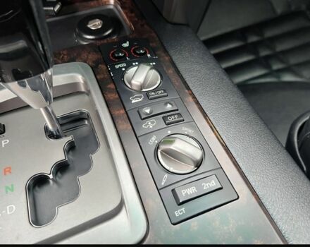 Черный Тойота Ленд Крузер 200, объемом двигателя 4.5 л и пробегом 320 тыс. км за 23500 $, фото 12 на Automoto.ua