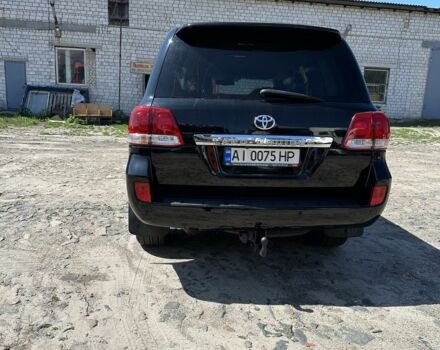 Черный Тойота Ленд Крузер 200, объемом двигателя 4.5 л и пробегом 290 тыс. км за 28000 $, фото 5 на Automoto.ua