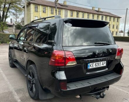 Черный Тойота Ленд Крузер 200, объемом двигателя 4.7 л и пробегом 290 тыс. км за 26250 $, фото 1 на Automoto.ua