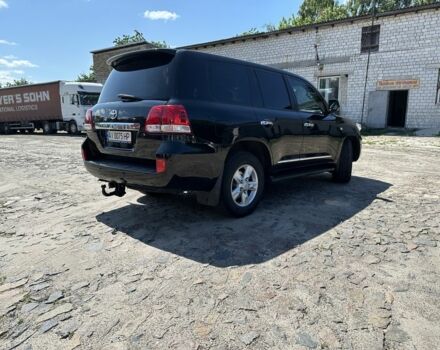 Черный Тойота Ленд Крузер 200, объемом двигателя 4.5 л и пробегом 290 тыс. км за 28000 $, фото 3 на Automoto.ua