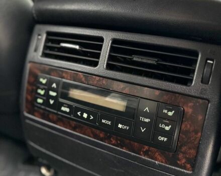 Черный Тойота Ленд Крузер 200, объемом двигателя 4.5 л и пробегом 253 тыс. км за 32500 $, фото 20 на Automoto.ua