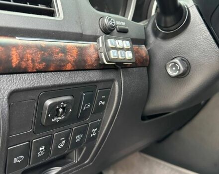 Черный Тойота Ленд Крузер 200, объемом двигателя 4.5 л и пробегом 253 тыс. км за 32500 $, фото 19 на Automoto.ua