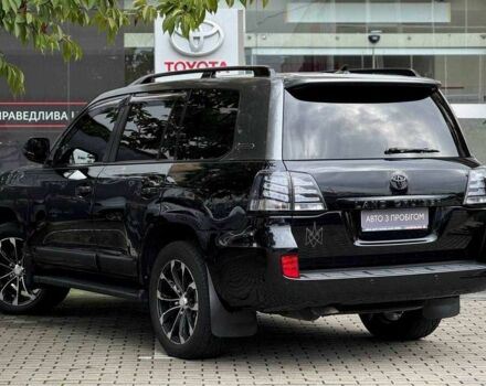 Черный Тойота Ленд Крузер 200, объемом двигателя 4.5 л и пробегом 268 тыс. км за 33637 $, фото 5 на Automoto.ua