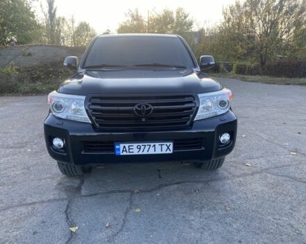 Черный Тойота Ленд Крузер 200, объемом двигателя 4.5 л и пробегом 197 тыс. км за 31000 $, фото 1 на Automoto.ua
