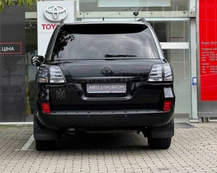 Черный Тойота Ленд Крузер 200, объемом двигателя 4.5 л и пробегом 268 тыс. км за 33637 $, фото 6 на Automoto.ua