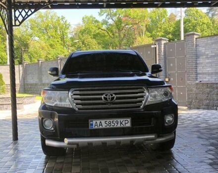 Черный Тойота Ленд Крузер 200, объемом двигателя 4.5 л и пробегом 223 тыс. км за 33000 $, фото 1 на Automoto.ua