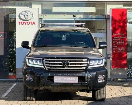 Черный Тойота Ленд Крузер 200, объемом двигателя 4.5 л и пробегом 268 тыс. км за 33637 $, фото 1 на Automoto.ua