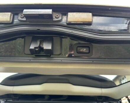 Черный Тойота Ленд Крузер 200, объемом двигателя 4.5 л и пробегом 200 тыс. км за 36500 $, фото 16 на Automoto.ua