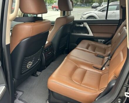 Черный Тойота Ленд Крузер 200, объемом двигателя 4.5 л и пробегом 152 тыс. км за 41000 $, фото 5 на Automoto.ua