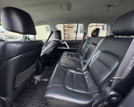 Черный Тойота Ленд Крузер 200, объемом двигателя 4.5 л и пробегом 200 тыс. км за 36500 $, фото 14 на Automoto.ua