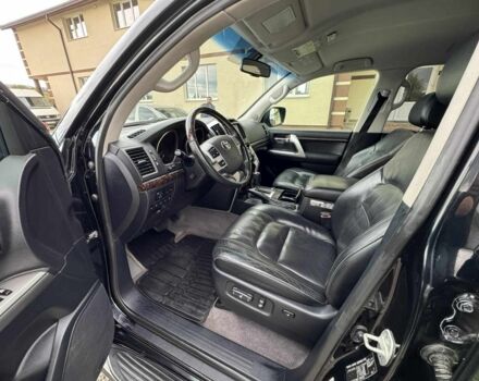 Черный Тойота Ленд Крузер 200, объемом двигателя 4.5 л и пробегом 200 тыс. км за 36500 $, фото 9 на Automoto.ua