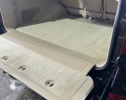 Черный Тойота Ленд Крузер 200, объемом двигателя 4.5 л и пробегом 107 тыс. км за 1074 $, фото 4 на Automoto.ua