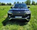 Чорний Тойота Ленд Крузер 200, об'ємом двигуна 4.5 л та пробігом 240 тис. км за 44000 $, фото 1 на Automoto.ua