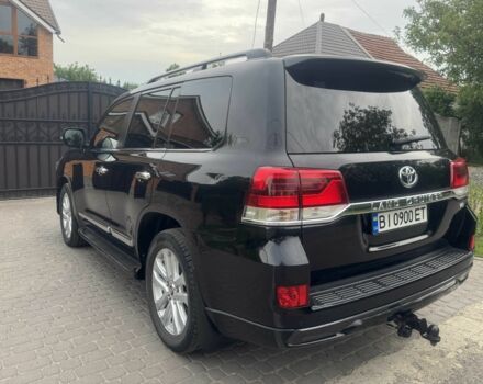 Черный Тойота Ленд Крузер 200, объемом двигателя 4.5 л и пробегом 217 тыс. км за 46400 $, фото 5 на Automoto.ua
