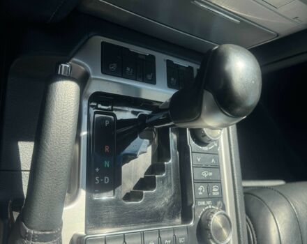 Черный Тойота Ленд Крузер 200, объемом двигателя 4.5 л и пробегом 217 тыс. км за 46400 $, фото 14 на Automoto.ua