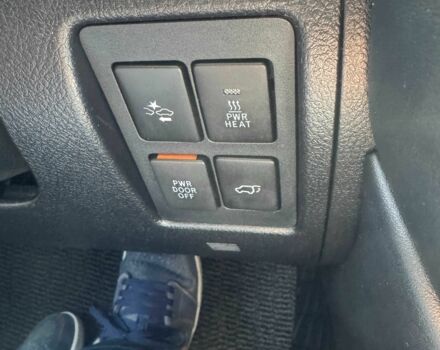 Черный Тойота Ленд Крузер 200, объемом двигателя 4.5 л и пробегом 217 тыс. км за 46400 $, фото 16 на Automoto.ua