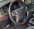Черный Тойота Ленд Крузер 200, объемом двигателя 4.5 л и пробегом 220 тыс. км за 54994 $, фото 4 на Automoto.ua