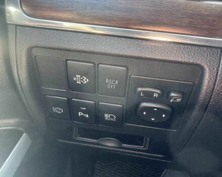 Черный Тойота Ленд Крузер 200, объемом двигателя 4.5 л и пробегом 217 тыс. км за 46400 $, фото 17 на Automoto.ua