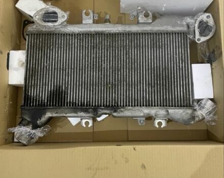 Черный Тойота Ленд Крузер 200, объемом двигателя 0 л и пробегом 3 тыс. км за 710 $, фото 1 на Automoto.ua