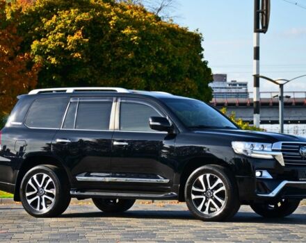 Черный Тойота Ленд Крузер 200, объемом двигателя 4.6 л и пробегом 137 тыс. км за 57500 $, фото 4 на Automoto.ua