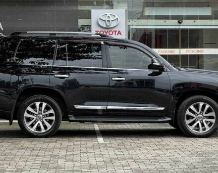 Черный Тойота Ленд Крузер 200, объемом двигателя 4.5 л и пробегом 250 тыс. км за 51049 $, фото 7 на Automoto.ua