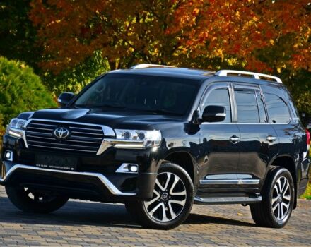 Черный Тойота Ленд Крузер 200, объемом двигателя 4.6 л и пробегом 137 тыс. км за 57500 $, фото 2 на Automoto.ua