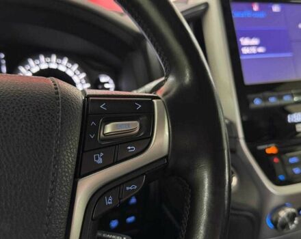 Черный Тойота Ленд Крузер 200, объемом двигателя 4.5 л и пробегом 250 тыс. км за 51049 $, фото 17 на Automoto.ua