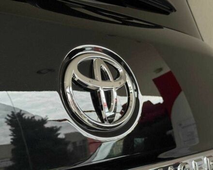 Черный Тойота Ленд Крузер 200, объемом двигателя 4.5 л и пробегом 250 тыс. км за 51049 $, фото 23 на Automoto.ua