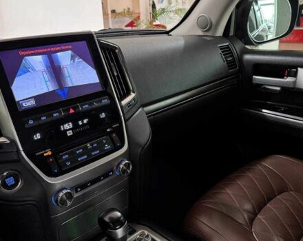 Черный Тойота Ленд Крузер 200, объемом двигателя 4.5 л и пробегом 250 тыс. км за 51049 $, фото 18 на Automoto.ua