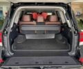 Черный Тойота Ленд Крузер 200, объемом двигателя 4.5 л и пробегом 250 тыс. км за 51049 $, фото 19 на Automoto.ua