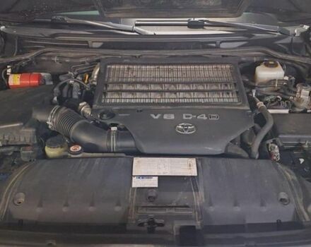 Черный Тойота Ленд Крузер 200, объемом двигателя 4.5 л и пробегом 43 тыс. км за 150000 $, фото 3 на Automoto.ua