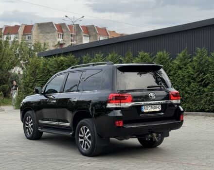 Черный Тойота Ленд Крузер 200, объемом двигателя 4.5 л и пробегом 113 тыс. км за 55000 $, фото 2 на Automoto.ua