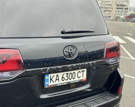 Черный Тойота Ленд Крузер 200, объемом двигателя 4.6 л и пробегом 115 тыс. км за 51900 $, фото 6 на Automoto.ua