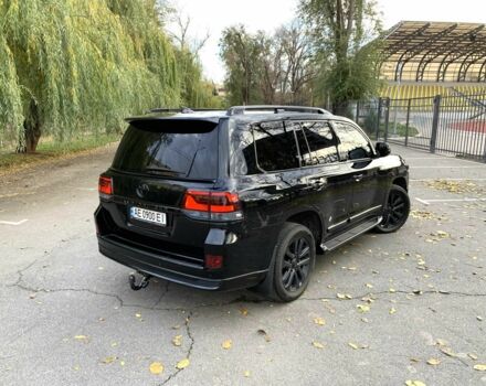 Черный Тойота Ленд Крузер 200, объемом двигателя 4.5 л и пробегом 190 тыс. км за 58888 $, фото 5 на Automoto.ua