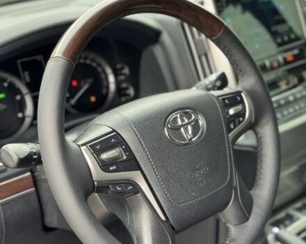 Черный Тойота Ленд Крузер 200, объемом двигателя 4.5 л и пробегом 113 тыс. км за 55000 $, фото 4 на Automoto.ua