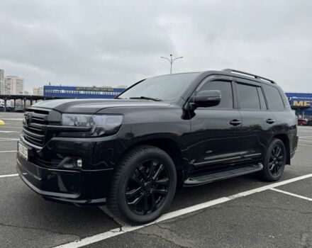 Черный Тойота Ленд Крузер 200, объемом двигателя 4.6 л и пробегом 115 тыс. км за 51900 $, фото 9 на Automoto.ua