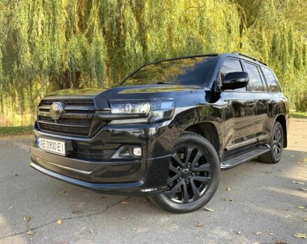 Черный Тойота Ленд Крузер 200, объемом двигателя 4.5 л и пробегом 190 тыс. км за 58888 $, фото 3 на Automoto.ua