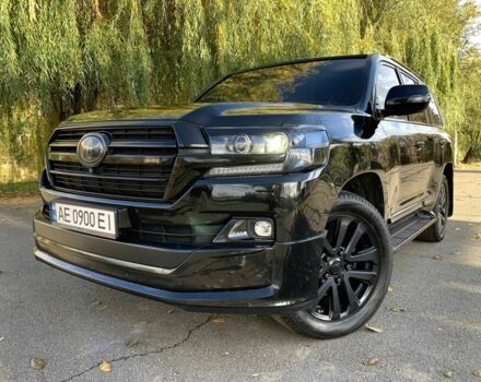 Черный Тойота Ленд Крузер 200, объемом двигателя 4.5 л и пробегом 190 тыс. км за 58888 $, фото 8 на Automoto.ua