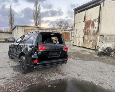 Черный Тойота Ленд Крузер 200, объемом двигателя 4.5 л и пробегом 80 тыс. км за 15000 $, фото 2 на Automoto.ua