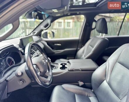 Черный Тойота Ленд Крузер 200, объемом двигателя 3.3 л и пробегом 154 тыс. км за 69890 $, фото 13 на Automoto.ua