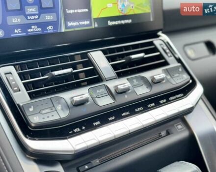 Черный Тойота Ленд Крузер 200, объемом двигателя 3.3 л и пробегом 154 тыс. км за 69890 $, фото 17 на Automoto.ua