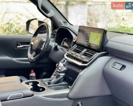 Черный Тойота Ленд Крузер 200, объемом двигателя 3.3 л и пробегом 154 тыс. км за 69890 $, фото 22 на Automoto.ua