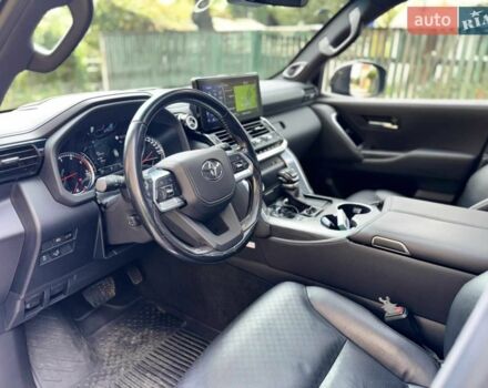 Черный Тойота Ленд Крузер 200, объемом двигателя 3.3 л и пробегом 154 тыс. км за 69890 $, фото 12 на Automoto.ua