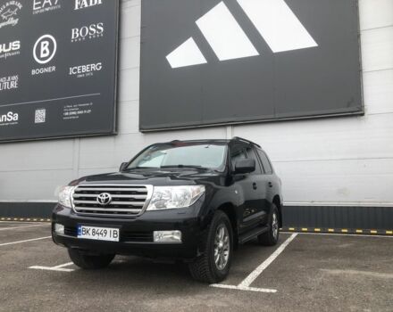 Черный Тойота Ленд Крузер 200, объемом двигателя 4.7 л и пробегом 320 тыс. км за 23800 $, фото 1 на Automoto.ua