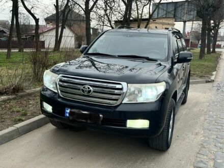 Черный Тойота Ленд Крузер 200, объемом двигателя 0 л и пробегом 335 тыс. км за 17900 $, фото 1 на Automoto.ua