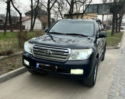 Черный Тойота Ленд Крузер 200, объемом двигателя 0 л и пробегом 335 тыс. км за 17900 $, фото 1 на Automoto.ua
