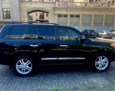 Чорний Тойота Ленд Крузер 200, об'ємом двигуна 4.5 л та пробігом 99 тис. км за 40000 $, фото 1 на Automoto.ua